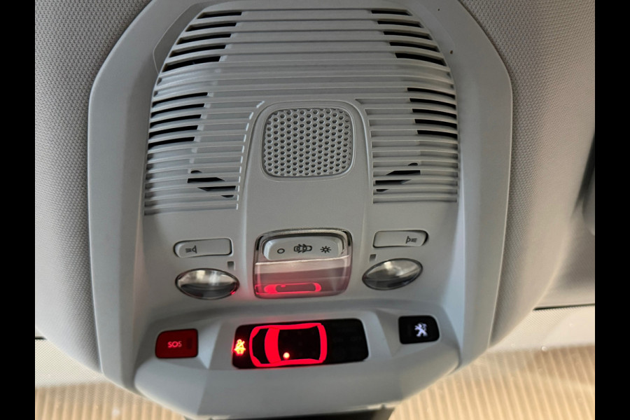 Peugeot 5008 1.2 PureTech 7 Pers. AUT NAVIGATIE CAMERA APPLE CARPLAY PDC KEYLESS-GO CRUISE LANE ASSIST