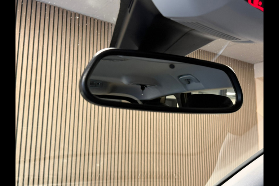 Peugeot 5008 1.2 PureTech 7 Pers. AUT NAVIGATIE CAMERA APPLE CARPLAY PDC KEYLESS-GO CRUISE LANE ASSIST