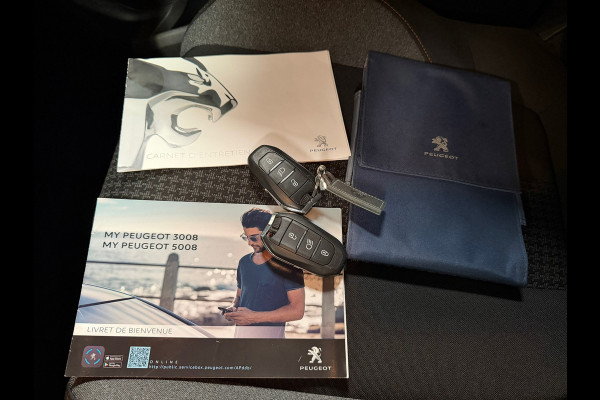 Peugeot 5008 1.2 PureTech 7 Pers. AUT NAVIGATIE CAMERA APPLE CARPLAY PDC KEYLESS-GO CRUISE LANE ASSIST
