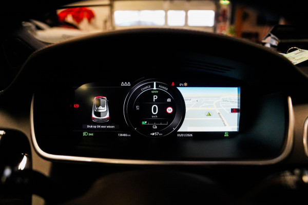 Jaguar I-PACE EV400 First Edition 90 kWh |Panorama | Alcantara Hemel | Luxe Leder | Camera | Stoelverwarming | Stuurwiel verwarmd