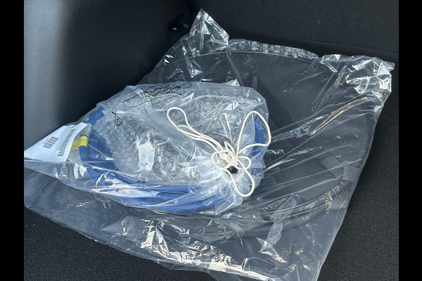 Ford Kuga 2.5 PHEV ST-Line X NIEUWE AUTO| FABRIEKSGARANTIE WINTERPACK | PANO | 360 CAMERA| ELEK. ACHTERKLEP| ACHTERBANK VERWARMD| STOEL + STUURVERWARMING| SUPER COMPLEET!