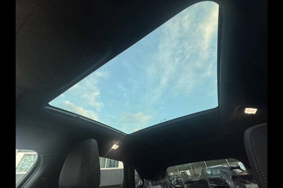 Ford Kuga 2.5 PHEV ST-Line X NIEUWE AUTO| FABRIEKSGARANTIE WINTERPACK | PANO | 360 CAMERA| ELEK. ACHTERKLEP| ACHTERBANK VERWARMD| STOEL + STUURVERWARMING| SUPER COMPLEET!