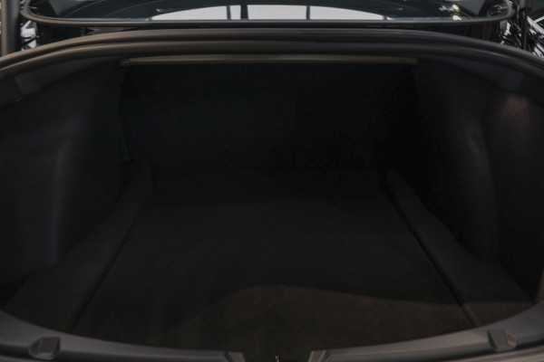 Tesla Model 3 RWD Nieuw Autopilot ACC Stuurverwarm. PDC Leer Navi Panoramadak 360° Elektr. achterklep Stoelverwarming voor & achter Climate voor & achter LM velgen BTW auto! Nieuw!