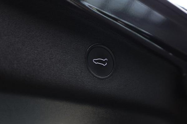 Tesla Model 3 Standard Plus ACC Autopilot Stuurverwarm. PDC Leer Navi Panoramadak 360° Elektr. achterklep Stoelverwarming voor & achter Climate voor & achter LM velgen BTW auto!