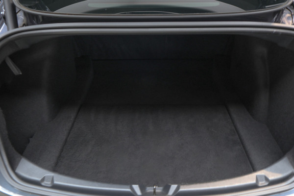 Tesla Model 3 Standard Plus ACC Autopilot Stuurverwarm. PDC Leer Navi Panoramadak 360° Elektr. achterklep Stoelverwarming voor & achter Climate voor & achter LM velgen BTW auto!