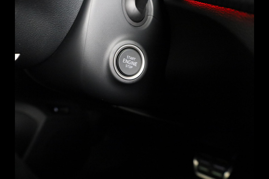 Škoda Kamiq Monte Carlo 1.0 TSI 115 pk 7 versn. DSG | Navigatie Pakket | Travel Assist Plus | Wegklapbare trekhaak | Winter Pakket | Charging | 18 inch lichtmetalen velgen