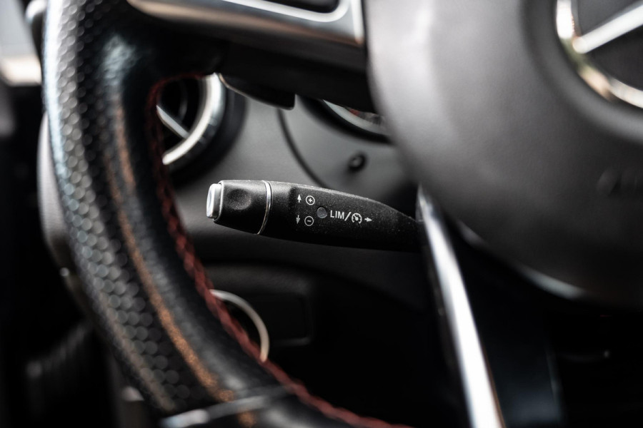 Mercedes-Benz CLA-Klasse 200 AMG Navi | Camera | Stoelverwarming