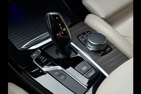 BMW X3 xDrive20i M SPORT | PANORAMA | TREKHAAK | SPORTSTOELEN | LEDER | CAMERA |
