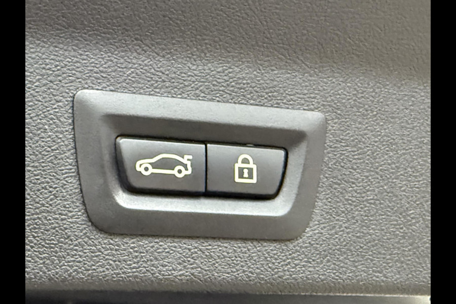 BMW X3 xDrive30e M SPORT | LEDER | CAMERA | KEYLESS ENTRY | BMW LIVE COCKPIT PROFF. |