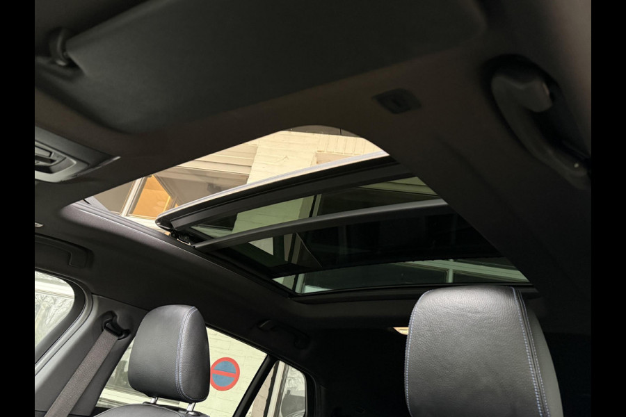 BMW X2 sDrive20i M SPORT | LEDER | PANORAMA | STOELVERWARMING | 18 INCH LM VELGEN |