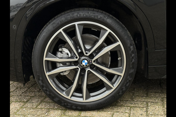 BMW X2 sDrive20i M SPORT | LEDER | PANORAMA | STOELVERWARMING | 18 INCH LM VELGEN |
