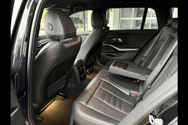 BMW 3 Serie Touring 330e M SPORT LCI | DRIVING PROFF. | TREKHAAK | CAMERA | LEDER |