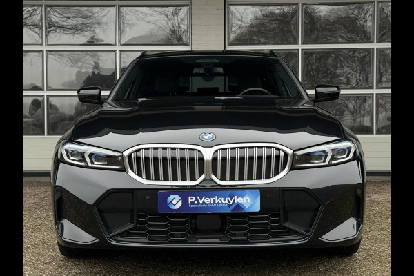 BMW 3 Serie Touring 330e M SPORT LCI | DRIVING PROFF. | TREKHAAK | CAMERA | LEDER |