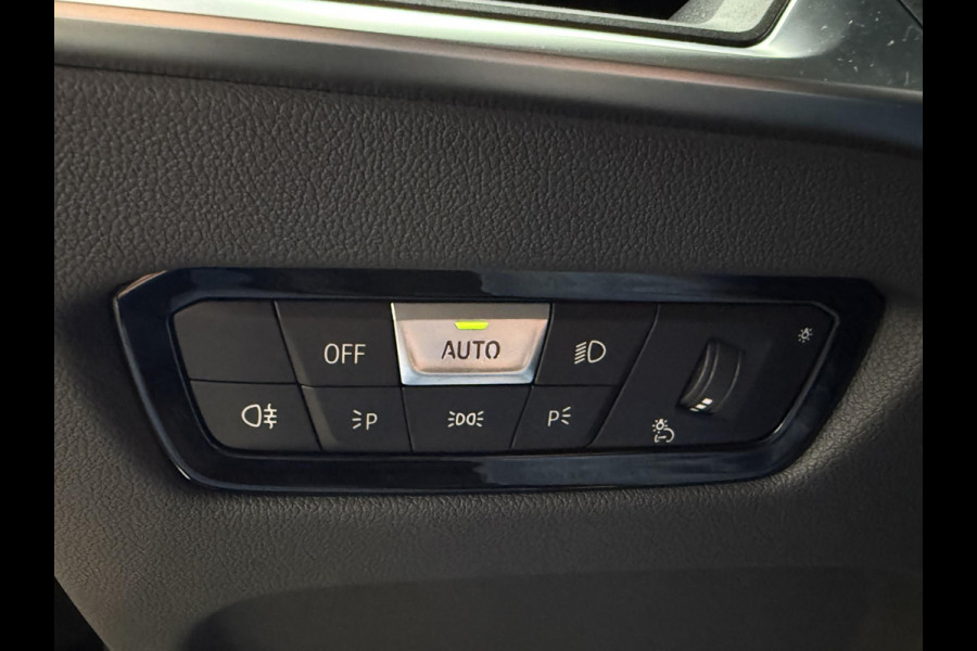 BMW 3 Serie Touring 330e M SPORT LCI | DRIVING PROFF. | TREKHAAK | CAMERA | LEDER |