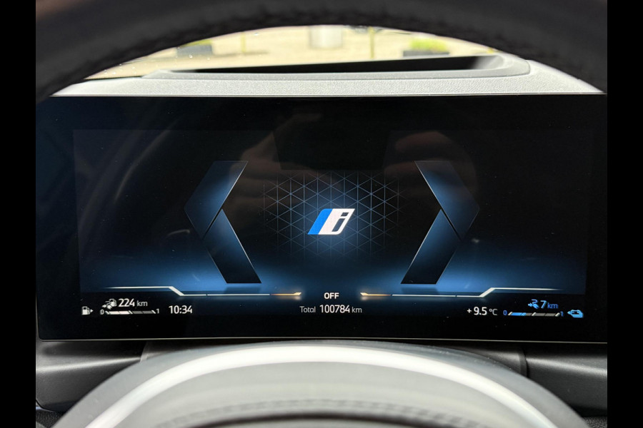 BMW 3 Serie Touring 330e M SPORT LCI | DRIVING PROFF. | TREKHAAK | CAMERA | LEDER |