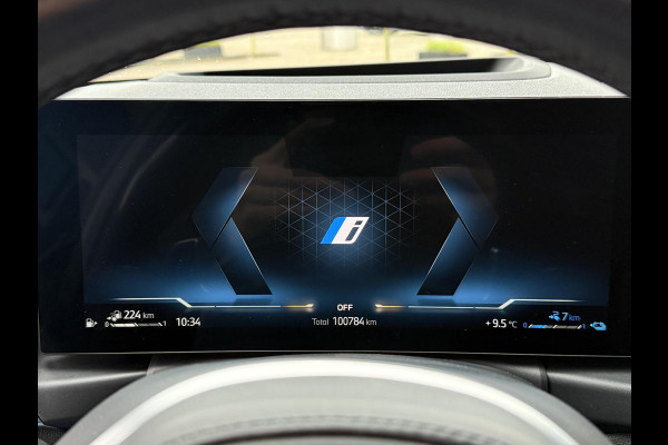 BMW 3 Serie Touring 330e M SPORT LCI | DRIVING PROFF. | TREKHAAK | CAMERA | LEDER |