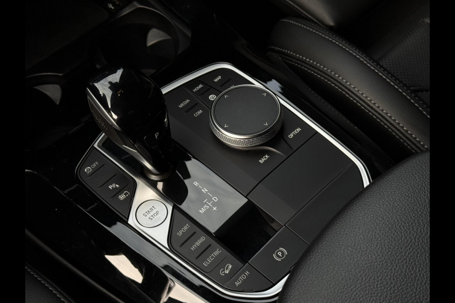 BMW X3 xDrive30e M SPORT | LEDER | CAMERA | KEYLESS ENTRY | BMW LIVE COCKPIT PROFF. |