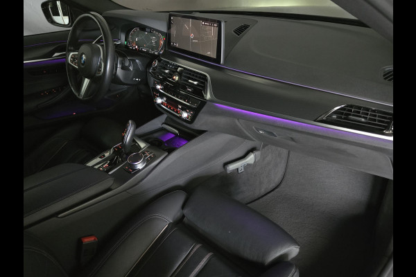 BMW 5 Serie Touring 530i xDrive M SPORT | PANORAMA | 360 CAMERA | KEYLESS | LASER | COMFORTSEATS | ADAPTIVE ONDERSTEL |