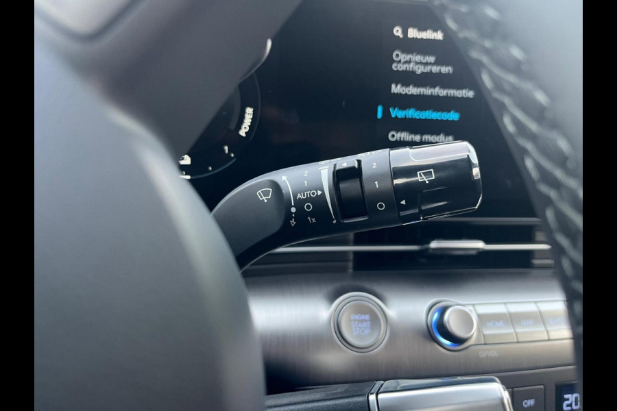 Hyundai Kona 1.6 GDI HEV Premium Sky