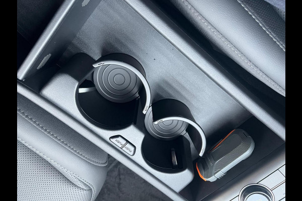 Hyundai Kona 1.6 GDI HEV Premium Sky