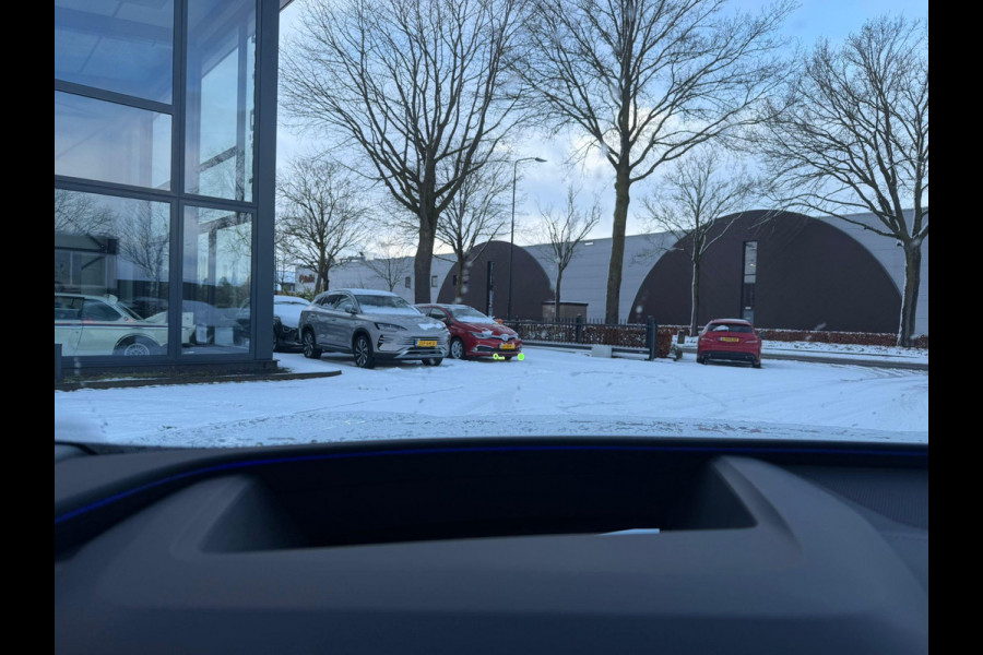 Audi Q6 e-tron Advanced edition 100 kWh FABRIEKSGARANTIE| BANG & OLUFSEN| SFEERVERLICHTING| HEAD-UP| STUURVERWARMING| ACHTERBANK VERWARMD| ELEK. TREKHAAK