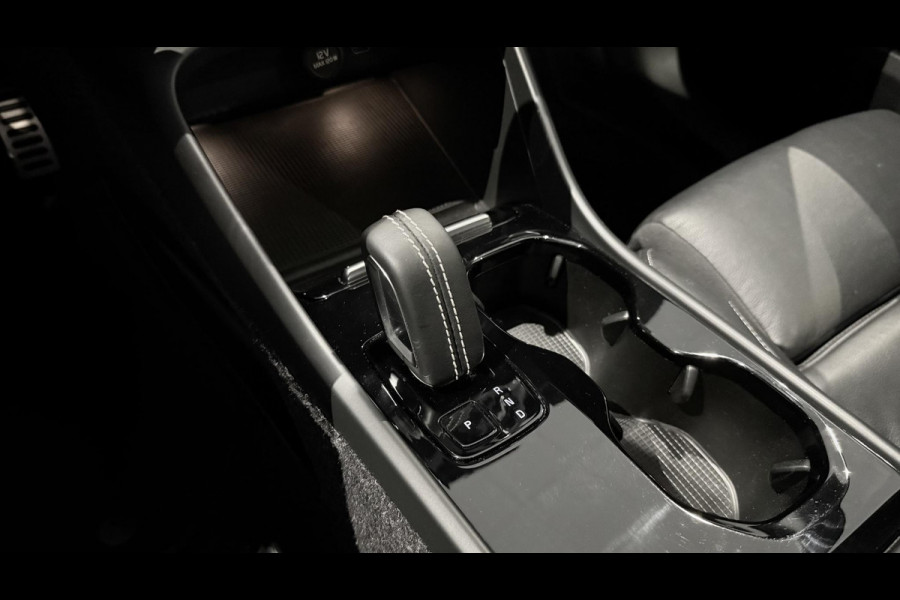 Volvo XC40 Recharge P8 AWD R-Design 408pk + MEMORY / CAMERA / STOEL+STUURVERWARMING