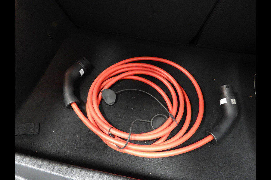 Peugeot e-208 EV Active Pack 50 kWh NAVI/CLIMA/CRUISE/PDC/16"LMV!