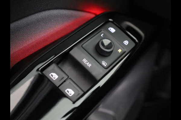 Volkswagen ID.3 First 58 kWh 204 PK | Navigatie | Parkeersensoren | Stoelverwarming | Apple car play / android auto
