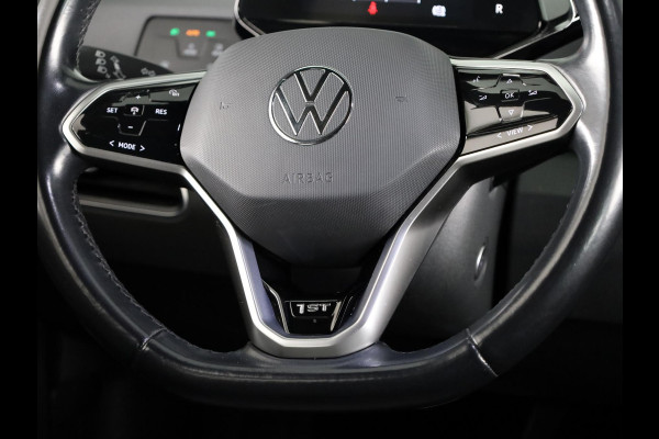 Volkswagen ID.3 First 58 kWh 204 PK | Navigatie | Parkeersensoren | Stoelverwarming | Apple car play / android auto