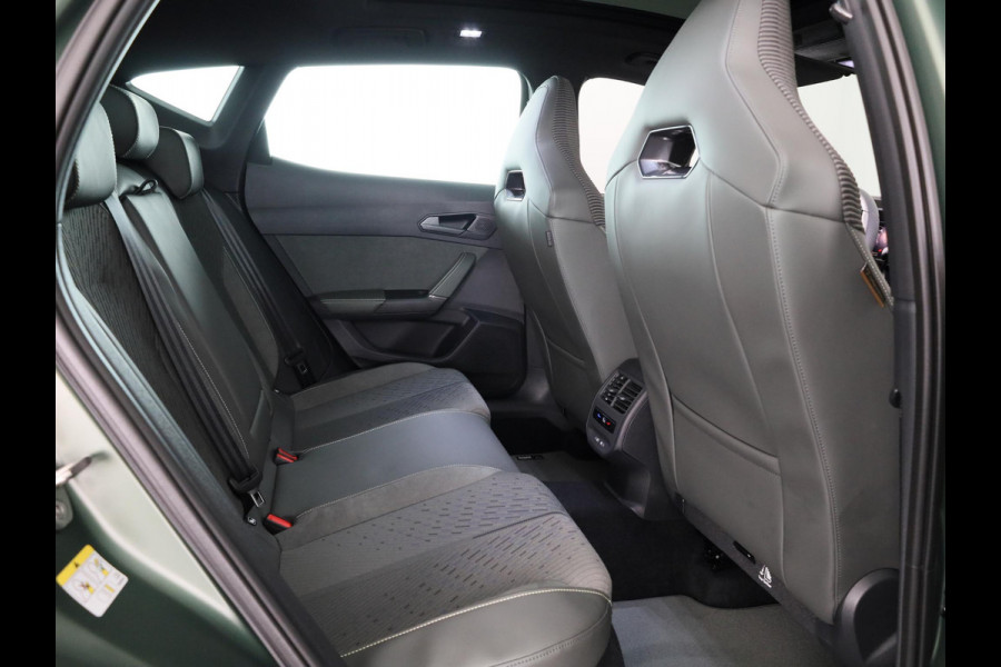 CUPRA Formentor 1.5 TSI e-Hybrid VZ Tribe Edition 272PK | Exclusieve Uitvoering | Panoramadak | Trekhaak | 19 inch | Matrix Koplampen | Matte Lak |