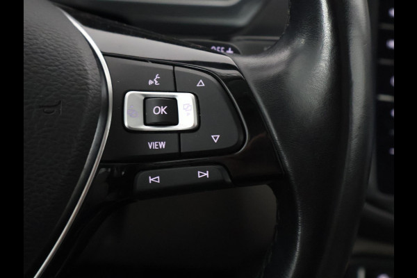 Volkswagen Tiguan 2.0 TSI 4Motion Highline Business R Automaat | 360° Camera | Trekhaak | Vol leer | Stoelverwarming | Schuif-/Kanteldak |