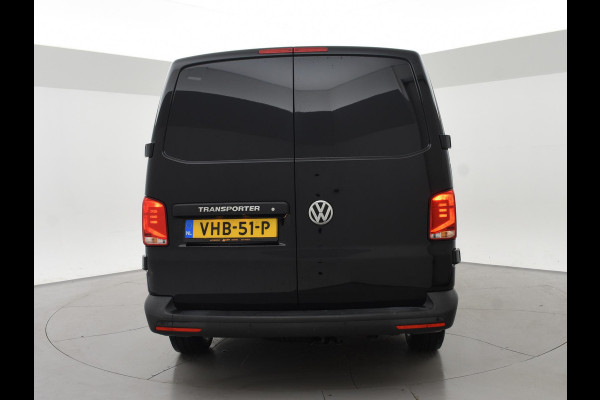 Volkswagen Transporter T6.1 2.0 TDI 150 PK DSG AUT. L2H1 + LED | APPLE CARPLAY | COMFORTSTOELEN | NAVIGATIE