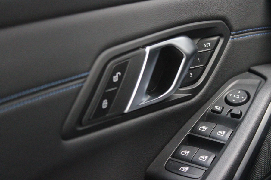 BMW 3 Serie Touring 330e 292PK M-SPORT | PANORAMISCH SCHUIF/KANTEL DAK | M-SPORT PRO-PAKKET | M-SPORT REMMEN UITGEVOERD IN DONKERBLAUW MET M LOGO | BMW LIVE COCKPIT PROFESSIONAL | CURVED DISPLAY |DRIVING ASSISTANT INCL. HEAD-UP DISPLAY | PARKING ASSIST INCL. ACHTERUITRIJCAMERA | ADAPTIEVE LED KOPLAMPEN |SHADOW LINE | M-SPORTSTOELEN VOOR | LEDER VERNASCA MET CONTRAST STIKSELS M-SPORT | STOEL VERWARMING | DRAADLOZE APPLE CARPLAY | ELEKTRISCH VERSTELBARE STOELEN MET GEHEUGEN FUNCTIE | HEAD UP DISPLAY | DRAADLOZE TELEFOONLADER | DODEHOEK BEWAKING | COMFORT PACK INCL. ELEKTRISCHE ACHTE