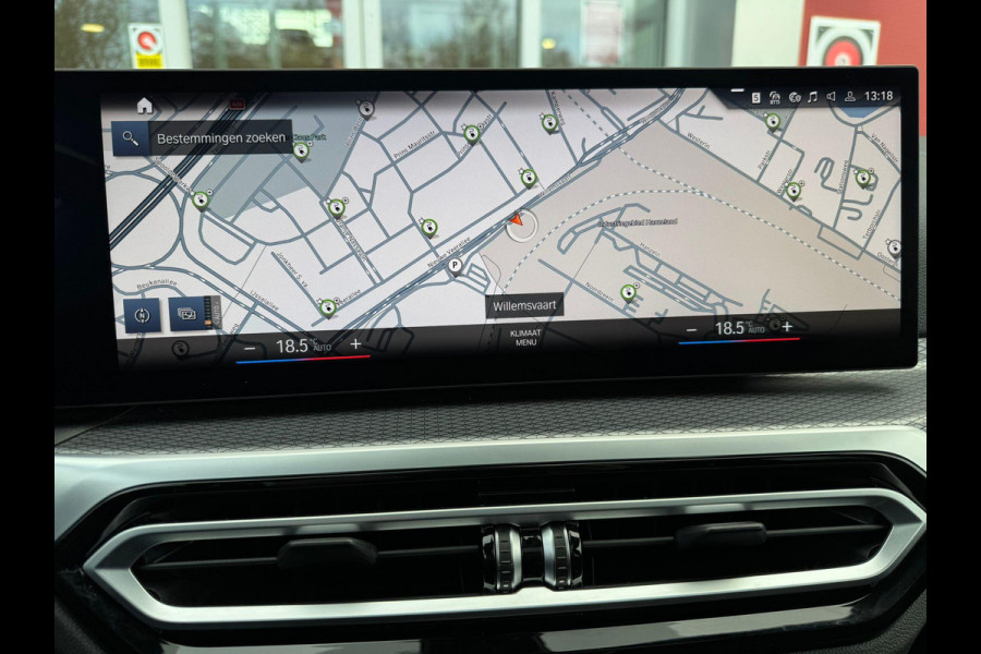 BMW 3 Serie Touring 330e 292PK M-SPORT | PANORAMISCH SCHUIF/KANTEL DAK | M-SPORT PRO-PAKKET | M-SPORT REMMEN UITGEVOERD IN DONKERBLAUW MET M LOGO | BMW LIVE COCKPIT PROFESSIONAL | CURVED DISPLAY |DRIVING ASSISTANT INCL. HEAD-UP DISPLAY | PARKING ASSIST INCL. ACHTERUITRIJCAMERA | ADAPTIEVE LED KOPLAMPEN |SHADOW LINE | M-SPORTSTOELEN VOOR | LEDER VERNASCA MET CONTRAST STIKSELS M-SPORT | STOEL VERWARMING | DRAADLOZE APPLE CARPLAY | ELEKTRISCH VERSTELBARE STOELEN MET GEHEUGEN FUNCTIE | HEAD UP DISPLAY | DRAADLOZE TELEFOONLADER | DODEHOEK BEWAKING | COMFORT PACK INCL. ELEKTRISCHE ACHTE