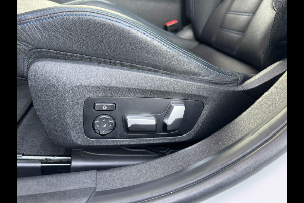 BMW 3 Serie Touring 330e 292PK M-SPORT | PANORAMISCH SCHUIF/KANTEL DAK | M-SPORT PRO-PAKKET | M-SPORT REMMEN UITGEVOERD IN DONKERBLAUW MET M LOGO | BMW LIVE COCKPIT PROFESSIONAL | CURVED DISPLAY |DRIVING ASSISTANT INCL. HEAD-UP DISPLAY | PARKING ASSIST INCL. ACHTERUITRIJCAMERA | ADAPTIEVE LED KOPLAMPEN |SHADOW LINE | M-SPORTSTOELEN VOOR | LEDER VERNASCA MET CONTRAST STIKSELS M-SPORT | STOEL VERWARMING | DRAADLOZE APPLE CARPLAY | ELEKTRISCH VERSTELBARE STOELEN MET GEHEUGEN FUNCTIE | HEAD UP DISPLAY | DRAADLOZE TELEFOONLADER | DODEHOEK BEWAKING | COMFORT PACK INCL. ELEKTRISCHE ACHTE