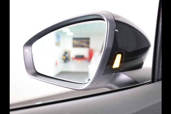 Škoda Elroq 60 Sportline 204pk | 428km WLTP range | Elek. stoel | Head up display | Canton Sound | Adaptive Cruise |