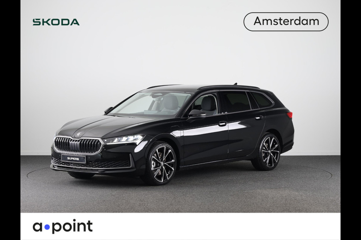 Škoda Superb Combi Business Edition 1.5 TSI PHEV 204pk | 19 inch | Elek. + massagestoelen | Stoelverwarming | Adaptive Cruise | Blind Spot | Navigatie | Camera |