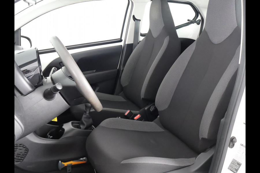 Toyota Aygo 1.0 X-FUN DESIGN 1e EIG. GARANTIE TOT 2029 BIJNA 2019. AIRCO .COMFORT PACK