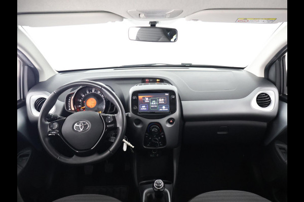 Toyota Aygo 1.0 VVT-i X-PLAY CAMERA CARPLAY NAVI GARANTIE 2029 AIRCO. VOLLEDIG ONDERHOUDEN