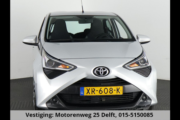 Toyota Aygo 1.0 VVT-i X-PLAY CAMERA CARPLAY NAVI GARANTIE 2029 AIRCO. VOLLEDIG ONDERHOUDEN