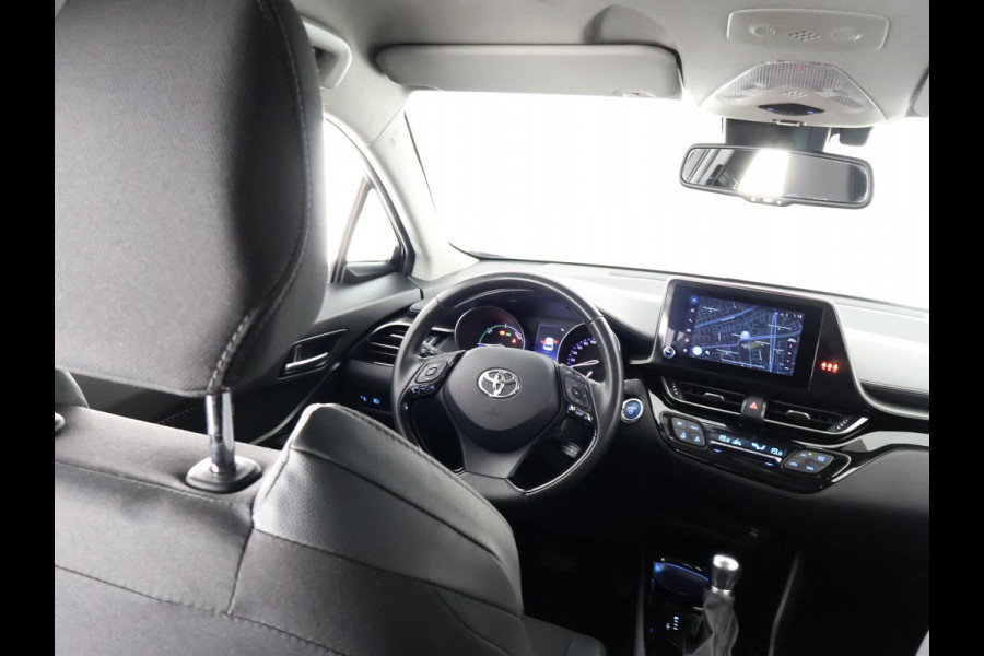 Toyota C-HR 2.0 HYBRIDE DYNAMIC BIJNA 2023 GARANTIE 11-2032 NAVI. HALF LEDER. 182 PK. PDC V+A.CAMERA. ADAPTIVE CRUISE