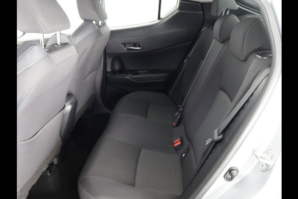 Toyota C-HR 2.0 HYBRIDE DYNAMIC BIJNA 2023 GARANTIE 11-2032 NAVI. HALF LEDER. 182 PK. PDC V+A.CAMERA. ADAPTIVE CRUISE