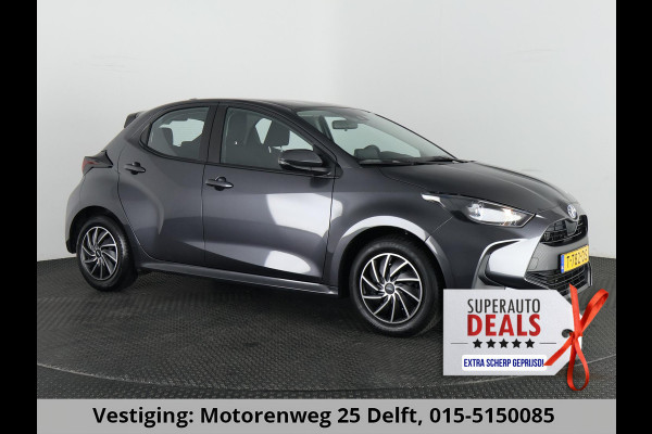Toyota Yaris 1.5 HYBRIDE GRAYLINE NAVIGATIE GARANTIE TOT 2033 ! CAMERA.CRUISE. CLIMA.ALS NIEUW !