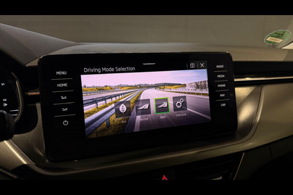 Škoda Kamiq 1.5 TSI ACT Business Edition + MEMORY / PREMIUM AUDIO / TREKHAAK