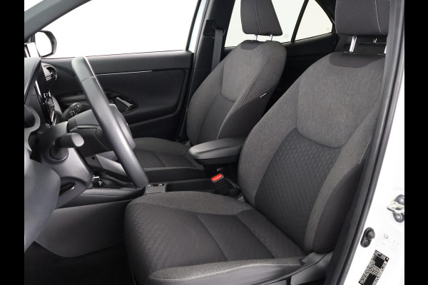 Toyota Yaris Cross 1.5 HYBRIDE DYNAMIC LUXERY BITONE GARANTIE 4-2034 BLIND SPOT . NAVI.CAMERA. PDC V+A.