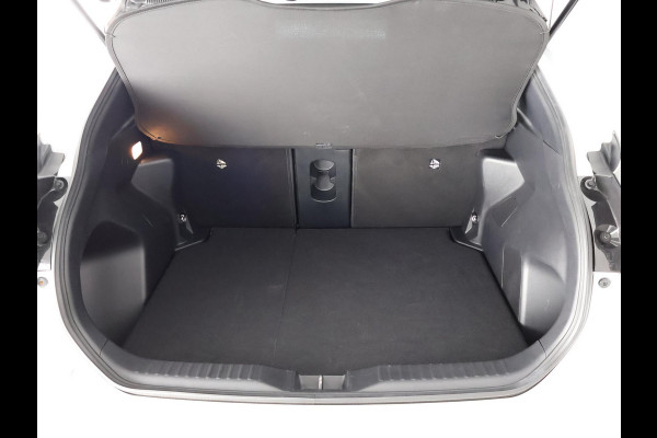 Toyota Yaris Cross 1.5 HYBRIDE DYNAMIC LUXERY BITONE GARANTIE 4-2034 BLIND SPOT . NAVI.CAMERA. PDC V+A.