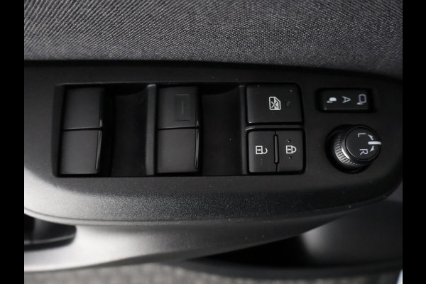 Toyota Yaris Cross 1.5 HYBRIDE DYNAMIC LUXERY BITONE GARANTIE 4-2034 BLIND SPOT . NAVI.CAMERA. PDC V+A.