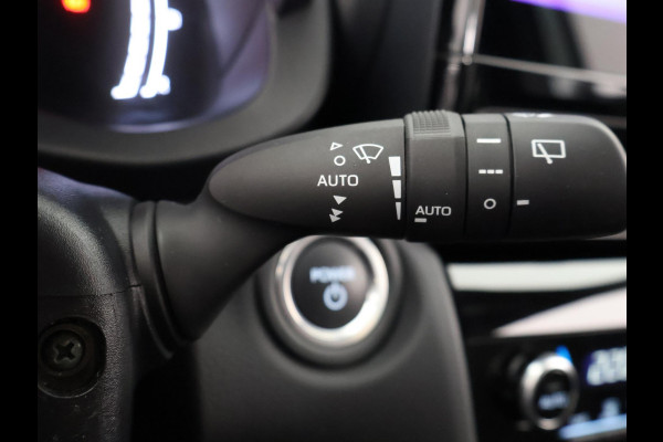 Toyota Yaris Cross 1.5 HYBRIDE DYNAMIC LUXERY BITONE GARANTIE 4-2034 BLIND SPOT . NAVI.CAMERA. PDC V+A.