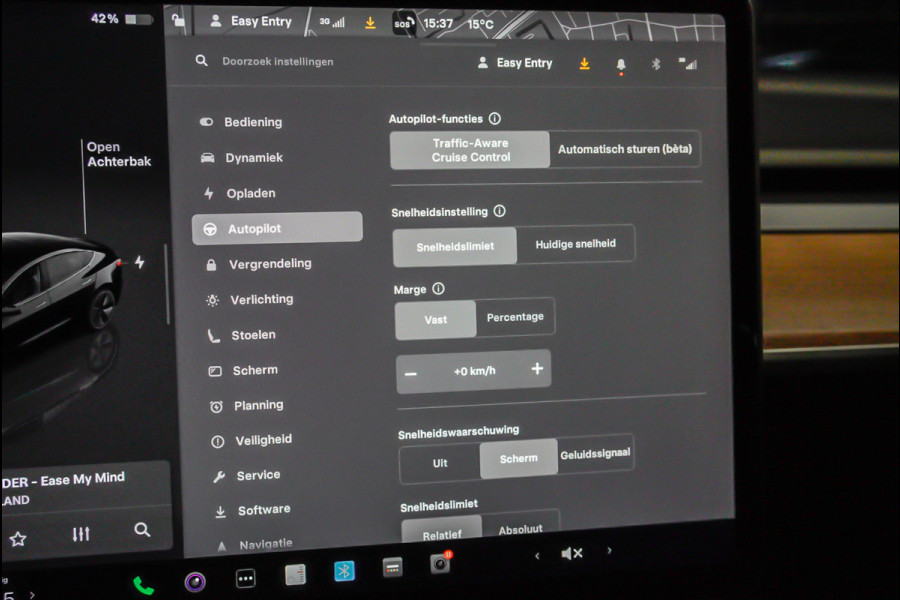 Tesla Model 3 RWD Autopilot ACC Stuurverwarm. PDC Leer Navi Panoramadak 360° Elektr. achterklep Stoelverwarming voor & achter Climate voor & achter LM velgen BTW auto! Nieuw!