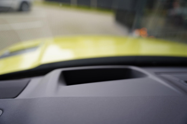 Land Rover Range Rover Sport P635 SV Celestial Sol